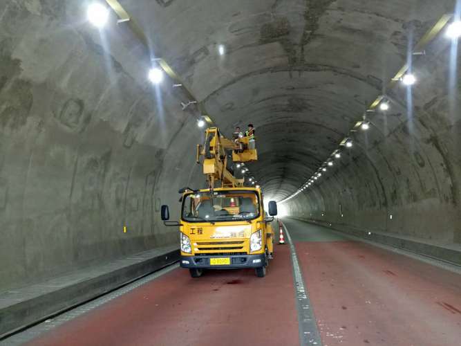 com传真无地址重庆市北部新区栖霞路18号12幢1单元3-4主营产品重庆